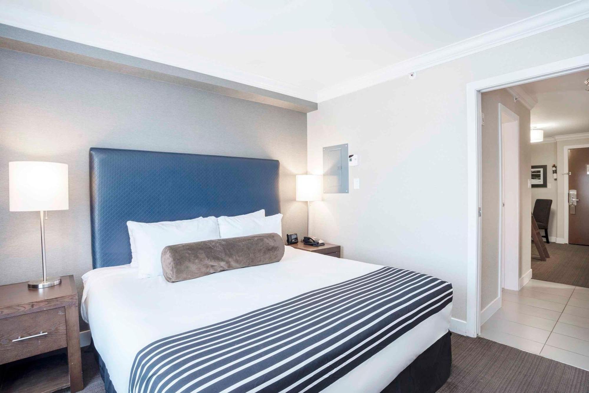 Sandman Signature Prince George Hotel Екстериор снимка