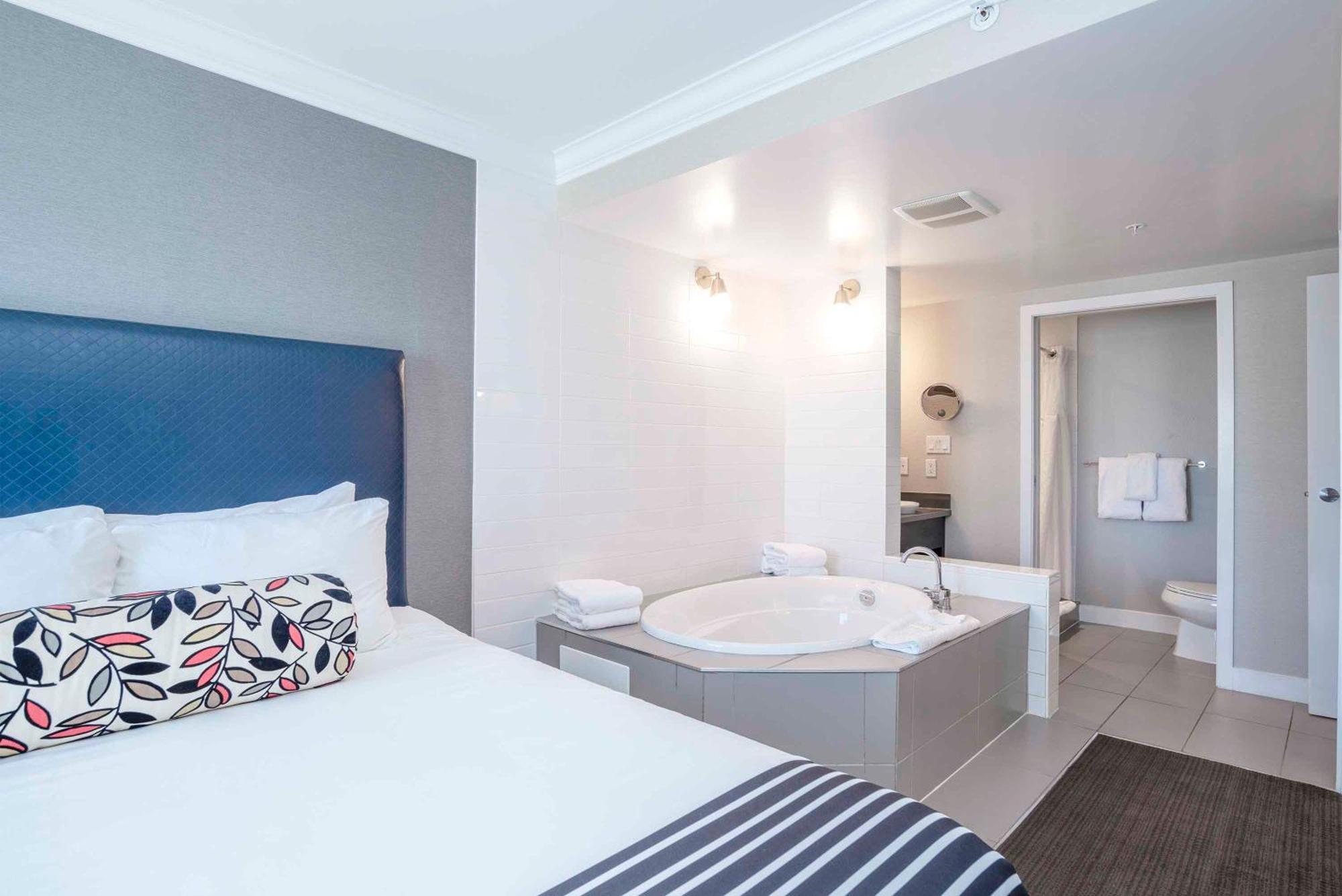 Sandman Signature Prince George Hotel Екстериор снимка
